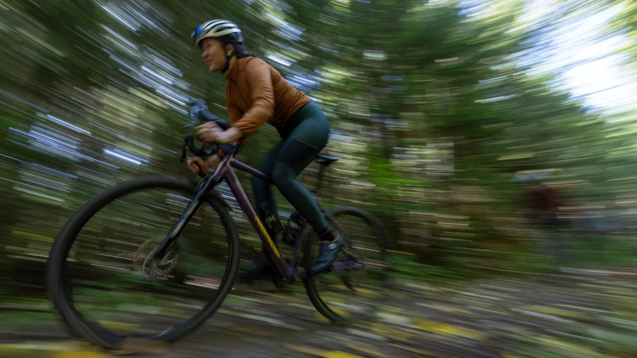 Women’s Evolve Corsa All-Season Windbreaker - Image 15